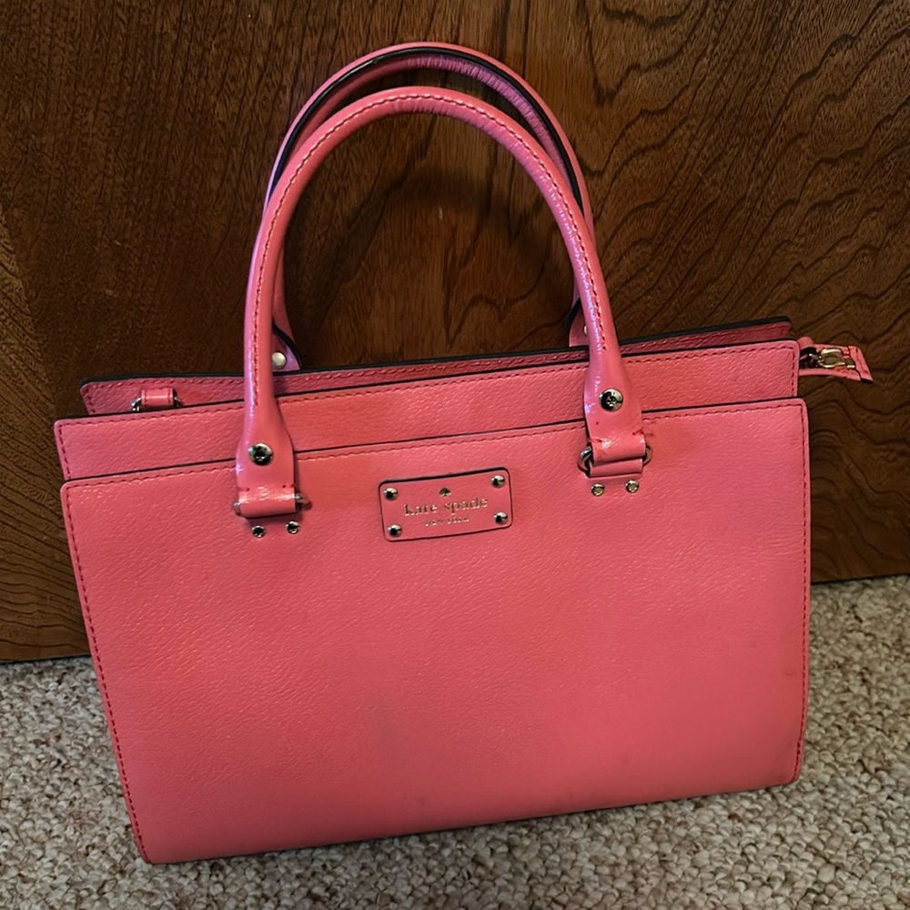 Kate Spade Pink Pocketbook like new